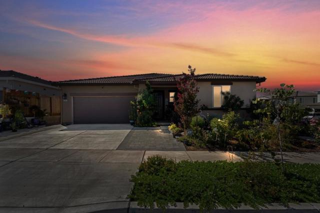 2141 Wildflower Drive, Hollister CA: https://media.crmls.org/mediaz/49be3853-c635-49ba-9f1d-b45a43f1108d.jpg