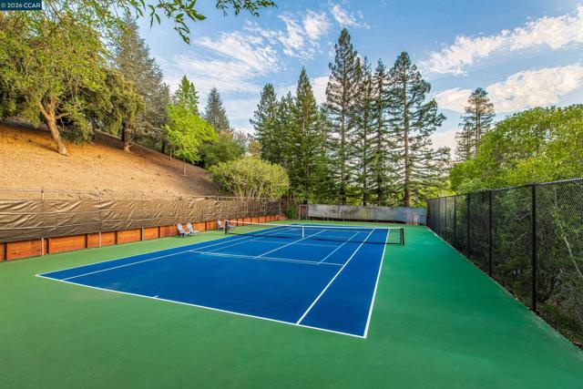 Image 49 of 52 For 1006 Howard Hills Rd