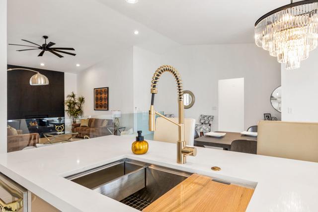 47215 Heliotrope Drive, Palm Desert CA: https://media.crmls.org/mediaz/49bee9d0-aee5-472e-be0e-abb38cd35e19.jpg
