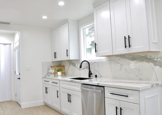 214 S 22nd Street, San Jose CA: https://media.crmls.org/mediaz/49bfd908-4e99-4a9d-8aa8-297f666d2f05.jpg