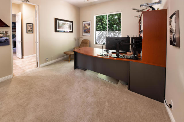 57 Laken Lane, Palm Desert CA: https://media.crmls.org/mediaz/49bff900-cc1b-4f4a-aac5-a38cf6601ca7.jpg