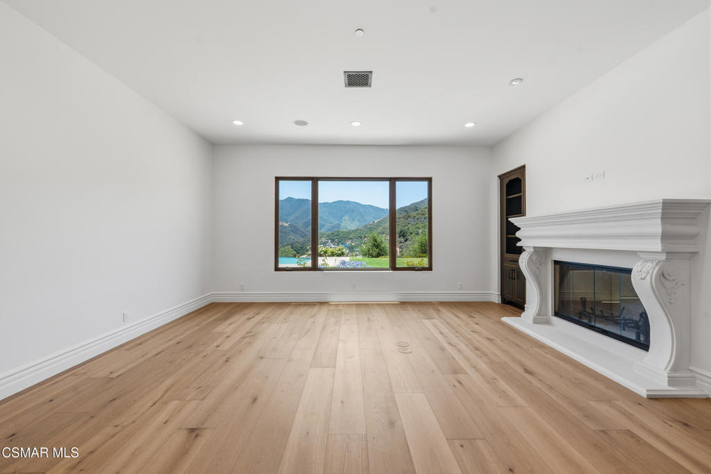 MLS #226002891 image #4