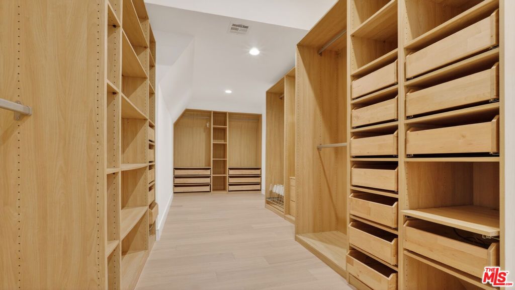 MLS #26863697 image #24