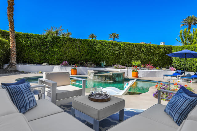 80360 Via Valerosa, La Quinta CA: https://media.crmls.org/mediaz/49c34377-9619-49cb-83ad-38c1e1ede73f.jpg