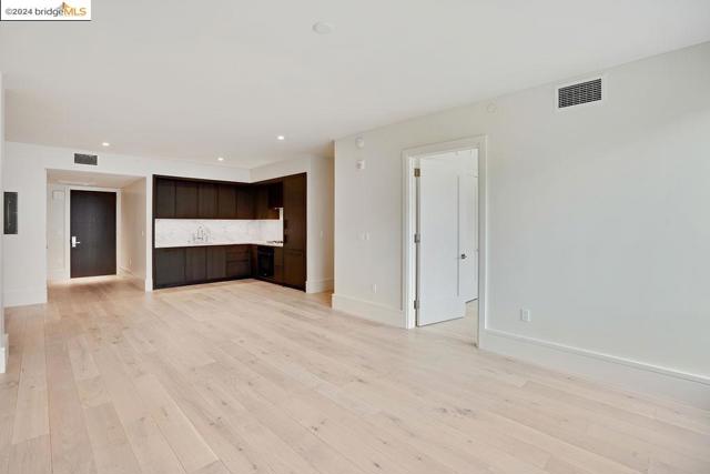 Image 23 of 28 For 1515 Union St  4f