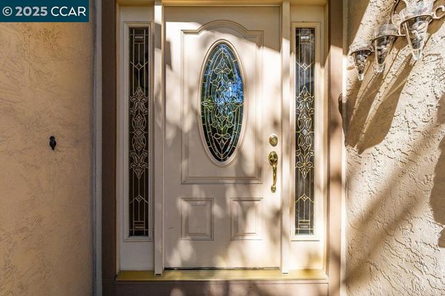 987 Morello Ave, Martinez CA: https://media.crmls.org/mediaz/49c4474b-da27-4004-a07c-4c2f176d8243.jpg