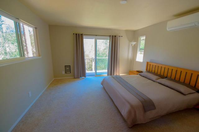 13069 Wells Fargo Drive, Groveland CA: https://media.crmls.org/mediaz/49c45803-b708-48e6-8a78-d390c0a28357.jpg