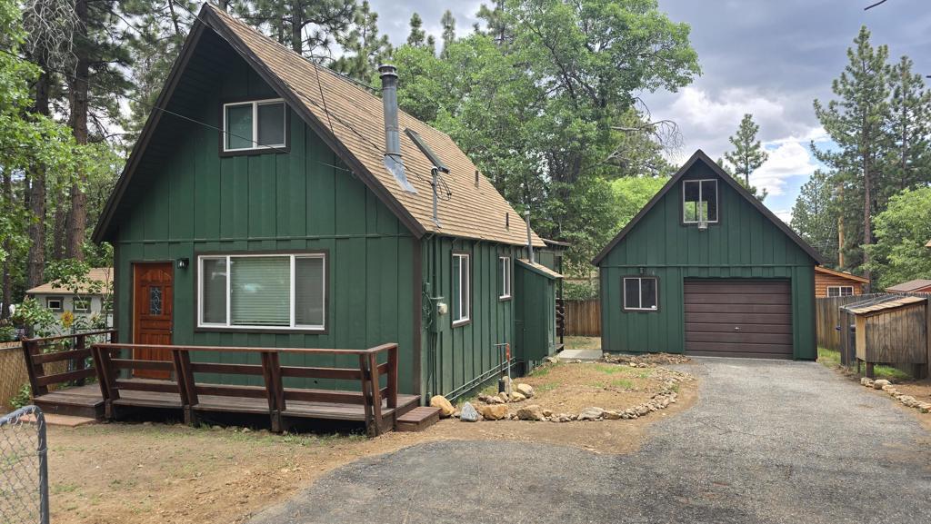 317 Spruce Lane