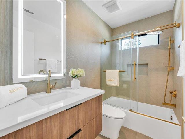 883 Rorke Way, Palo Alto CA: https://media.crmls.org/mediaz/49c5473f-65d8-4ace-a84c-e38492385f71.jpg