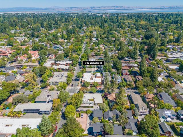 707 Webster Street, Palo Alto CA: https://media.crmls.org/mediaz/49c5bf03-3852-4d04-84b0-c4c344eea4c4.jpg