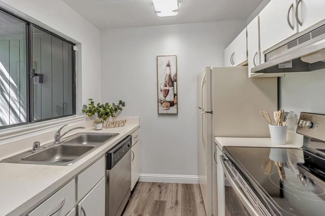 3033 Kaiser Drive, Santa Clara CA: https://media.crmls.org/mediaz/49c6c195-4fc9-4e8b-9b44-e60b66210661.jpg