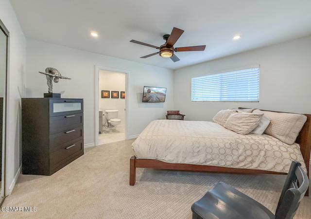 768 Brossard Drive, Thousand Oaks CA: https://media.crmls.org/mediaz/49c7dd96-be8e-42a1-a6df-1463bf1bf68f.jpg