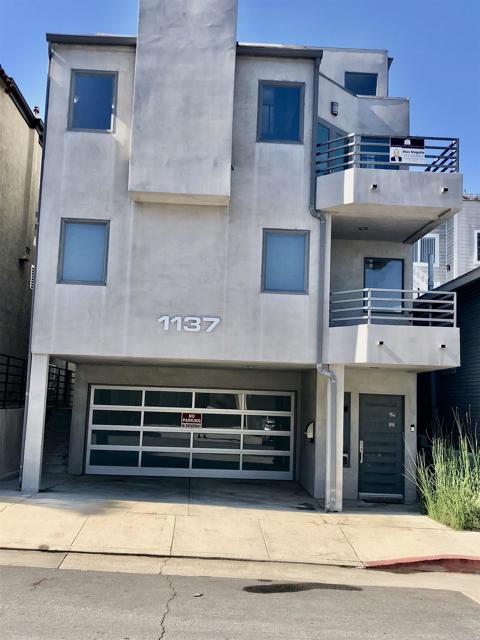 1137 Loma Dr, Hermosa Beach, California 90254, 2 Bedrooms Bedrooms, ,3 BathroomsBathrooms,Residential,Sold,Loma Dr,PTP2207201