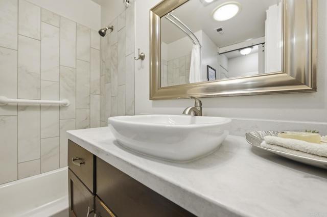 3902 Vista Campana N, Oceanside CA: https://media.crmls.org/mediaz/49c8a273-f51d-4b86-94bc-82fec82d683c.jpg