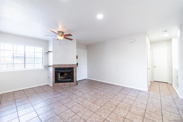 4847 Parks Ave, La Mesa CA: https://media.crmls.org/mediaz/49c8eefe-62c9-43a1-a6c7-9c0f62d02d62.jpg