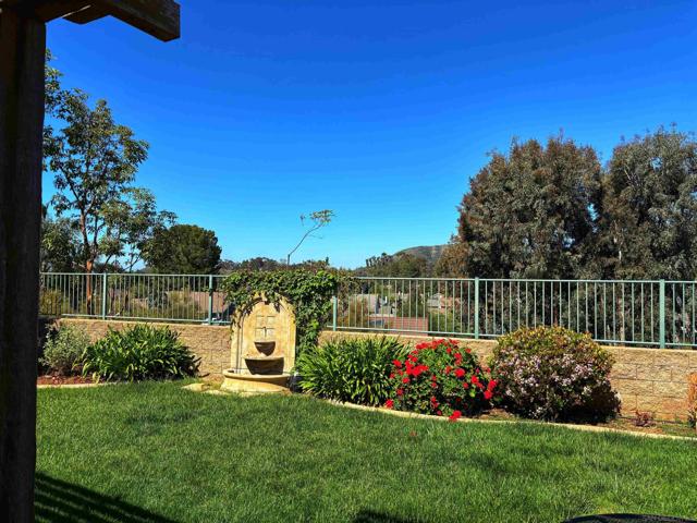 914 Lantana Ct, San Marcos CA: https://media.crmls.org/mediaz/49ca023a-f657-426a-9d74-4061b2cedb80.jpg
