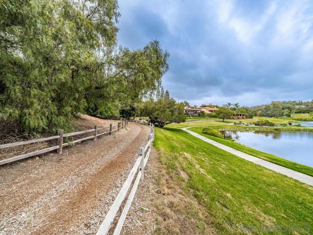 17116 Paseo Hermosa, Rancho Santa Fe CA: https://media.crmls.org/mediaz/49ca1a83-5d1b-43e6-9744-e512adeaee05.jpg