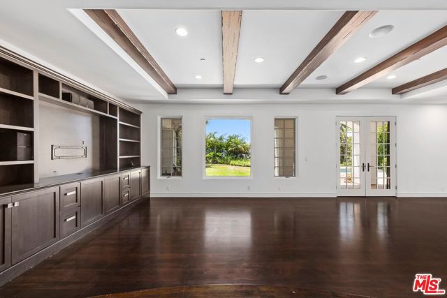16718 Via Pacifica, Pacific Palisades CA: https://media.crmls.org/mediaz/49caf3c2-ad12-430a-bb95-aa3bdf441395.jpg