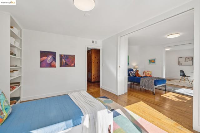 2671 Shasta Rd, Berkeley CA: https://media.crmls.org/mediaz/49cafa72-a1ac-4cf6-8dfc-bf35cc1b5034.jpg