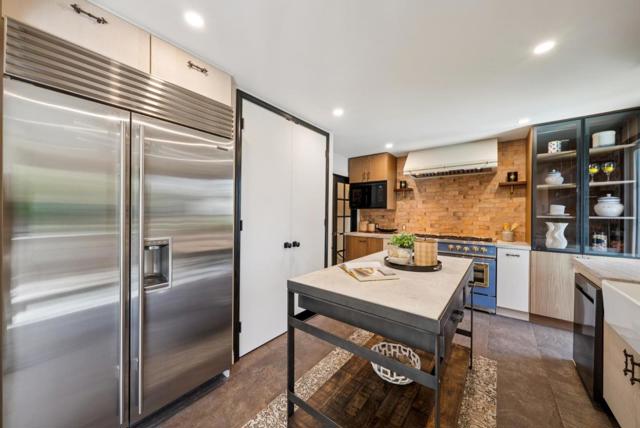 985 Capitola Way, Santa Clara CA: https://media.crmls.org/mediaz/49cd8458-e998-4b54-a7a1-915b08bbd4e6.jpg