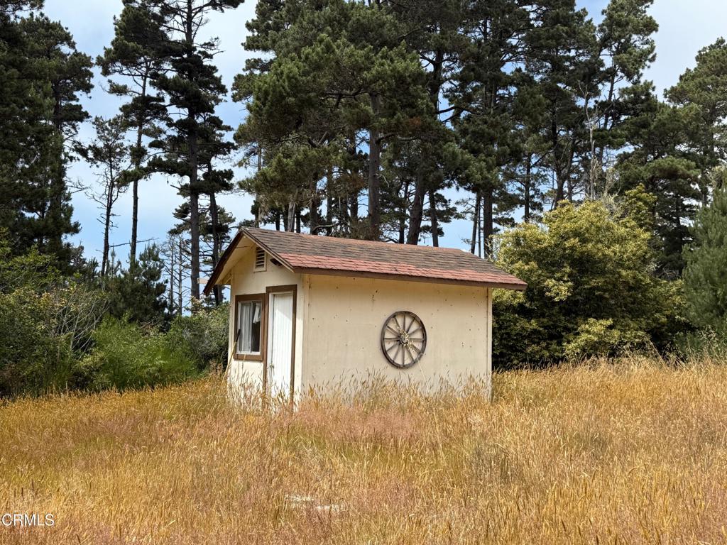 https://media.crmls.org/mediaz/49cd9230-6cec-4a23-bfb5-44b15a47201b.jpg?preset=X-Large