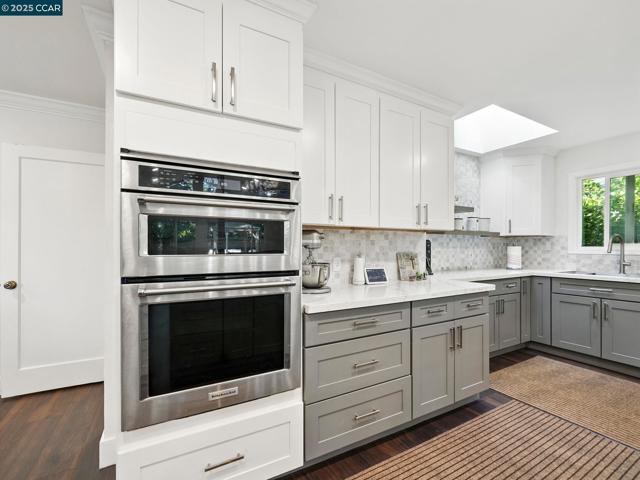 1836 Newell Ave, Walnut Creek CA: https://media.crmls.org/mediaz/49ce7161-fabe-4f4a-bcb7-f50130854cc0.jpg