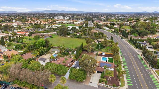 Detail Gallery Image 34 of 37 For 1203 Branding Iron Cir, Vista,  CA 92081 - 4 Beds | 3 Baths