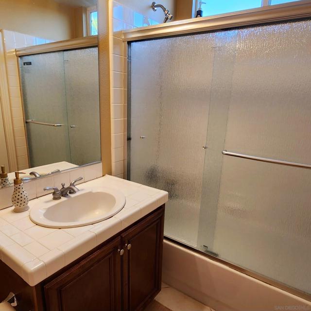 16624 Santa Mariana Ct, San Diego CA: https://media.crmls.org/mediaz/49d1a62f-e40e-4c64-9fdd-69de8b2809e3.jpg