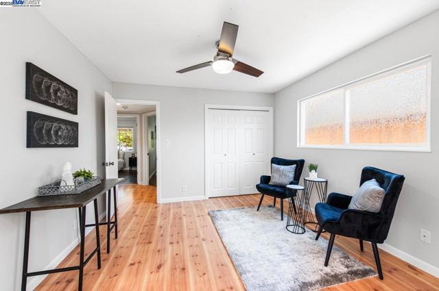 285 Edythe St, Livermore CA: https://media.crmls.org/mediaz/49d1e887-d74d-4ca1-8807-b854e9b9cba9.jpg