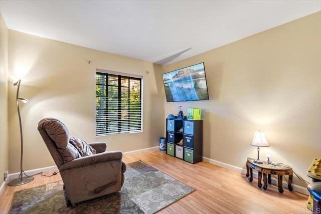 1315 Hermana Court, Vista CA: https://media.crmls.org/mediaz/49d26459-1354-4067-b9db-a76151178f37.jpg