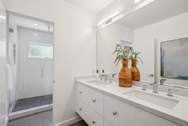 1 Millbrae Circle, Millbrae CA: https://media.crmls.org/mediaz/49d2a4b3-dfac-4d4d-9237-e4c95e402fb4.jpg