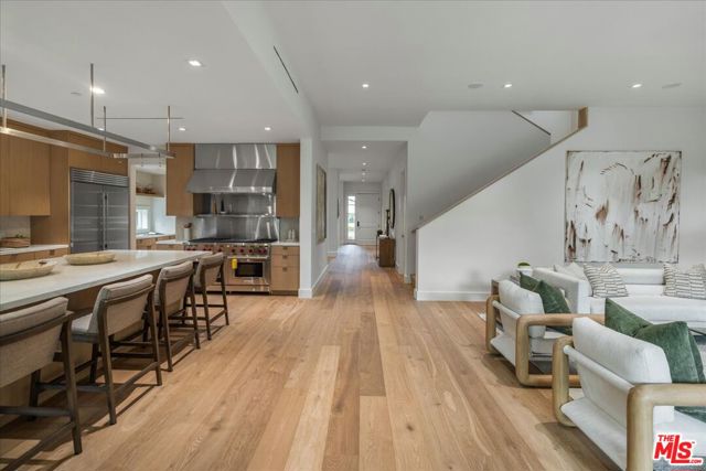 4 Bed Home for Sale in Los Angeles, California
