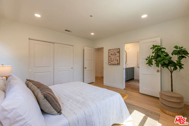 504 N Campbell Avenue, Alhambra CA: https://media.crmls.org/mediaz/49d307a9-ff9f-4988-ad9f-c7a5269159f8.jpg
