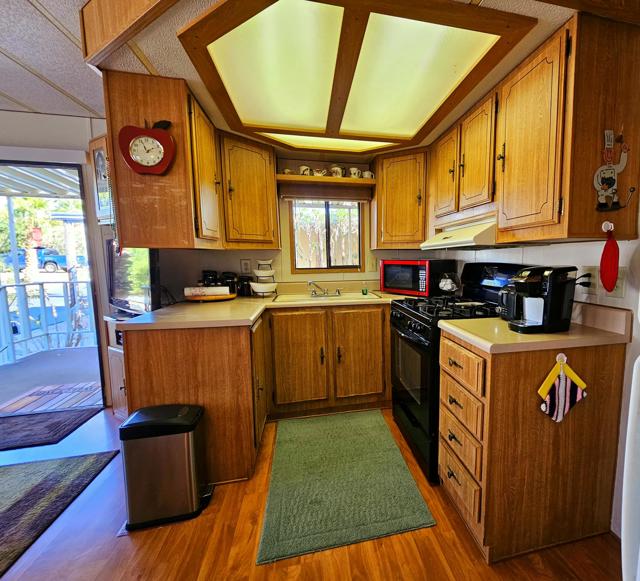 16400 Bubbling Wells Rd Road, Desert Hot Springs CA: https://media.crmls.org/mediaz/49d39522-53ab-42a0-bb75-e5ba81d31987.jpg