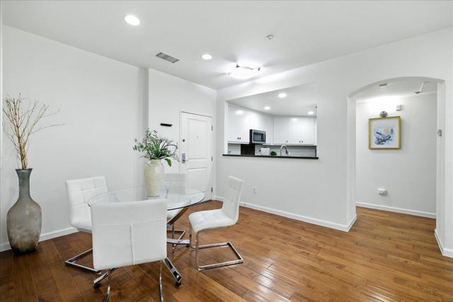 10745 N De Anza Boulevard, Cupertino CA: https://media.crmls.org/mediaz/49d41f70-414b-481b-a196-c8231a824c5f.jpg