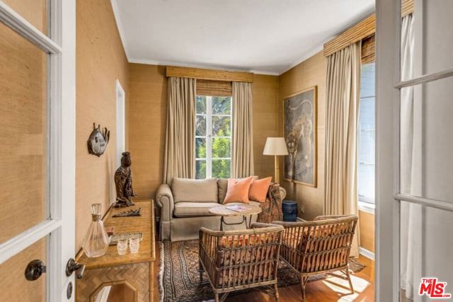1416 Havenhurst Drive, West Hollywood CA: https://media.crmls.org/mediaz/49d44f20-af57-4141-90f4-6eaf84ef22da.jpg