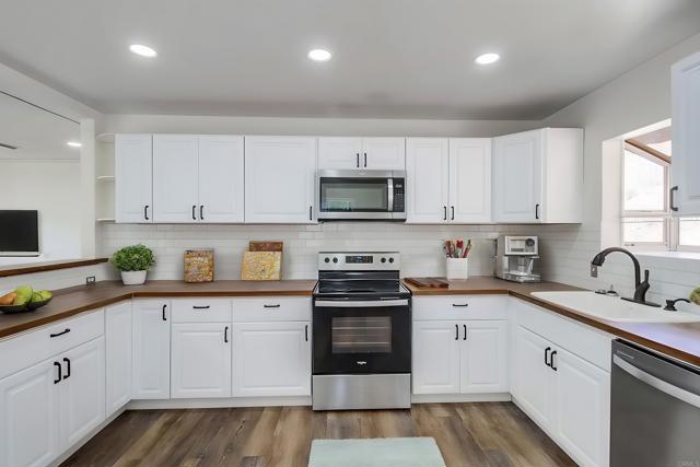 Image 1 of 72 For 631 Rosalie Way