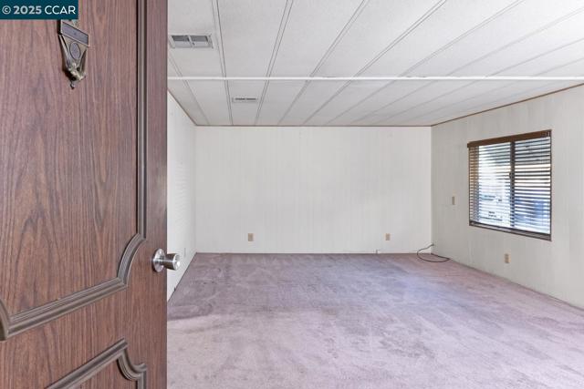 2161 Dalis Drive, Concord CA: https://media.crmls.org/mediaz/49d63b34-e015-4de9-a1c8-e0503cc824dd.jpg
