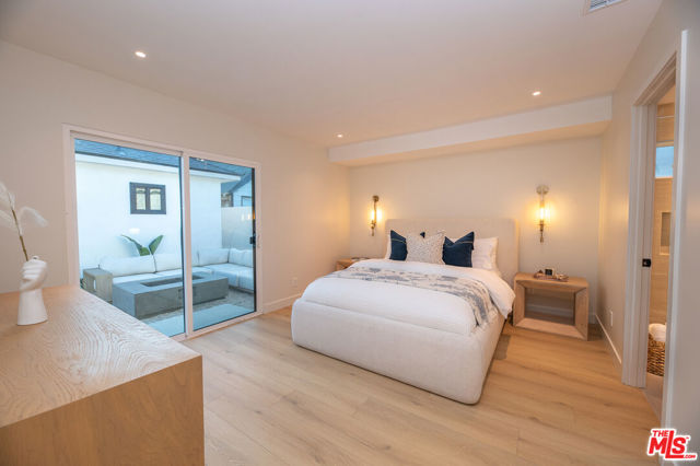 5325 S Victoria Avenue, Los Angeles CA: https://media.crmls.org/mediaz/49d6953f-37f9-4e2a-bfcf-535a0ee3303a.jpg