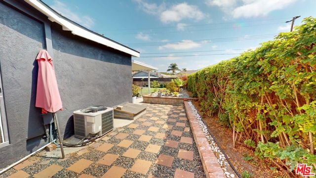 7655 El Capitan Way, Buena Park CA: https://media.crmls.org/mediaz/49d6e719-9a21-47bb-8f1e-c6986f20796a.jpg