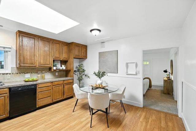 333 Stanford Avenue, Palo Alto CA: https://media.crmls.org/mediaz/49d736a1-0687-436a-94bd-5a3605e8771f.jpg