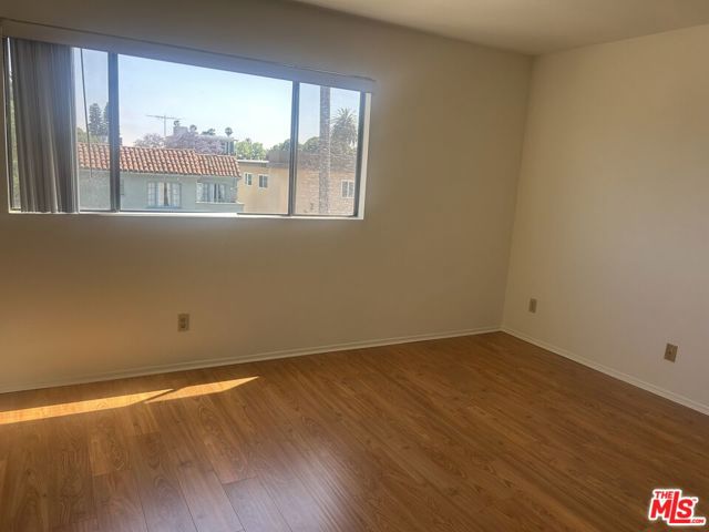 8515 Saturn Street, Los Angeles CA: https://media.crmls.org/mediaz/49d7ae4b-419d-49d1-b874-aa8ed41aaceb.jpg