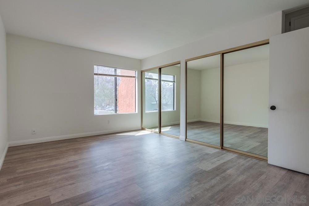 1030 Washington Ave - photo 7