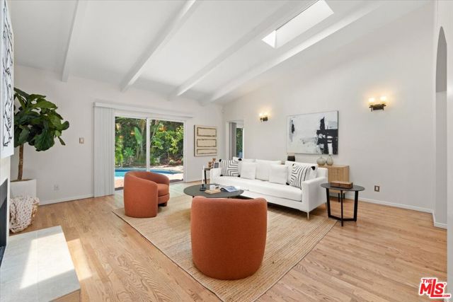 1220 N Norman Place, Los Angeles CA: https://media.crmls.org/mediaz/49d8f25e-ee32-45c2-a00f-f92feb82a99c.jpg