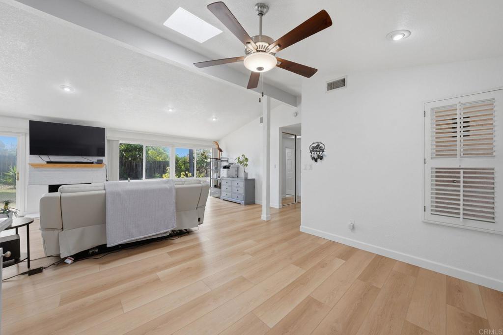 4613 Rainier Avenue - photo 16