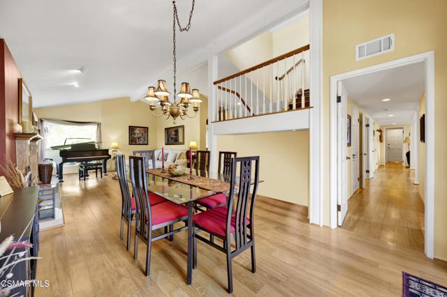 4022 Avenida Verano, Thousand Oaks CA: https://media.crmls.org/mediaz/49da342f-fa19-4b4b-acea-78f1c6536b78.jpg