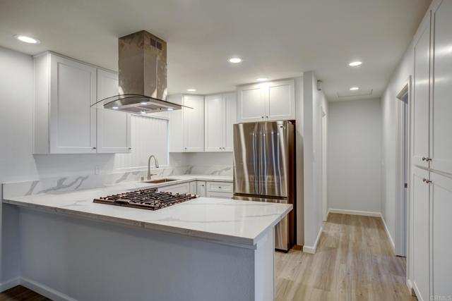 Detail Gallery Image 6 of 10 For 1064 N Escondido Bld #E,  Escondido,  CA 92026 - 3 Beds | 2 Baths