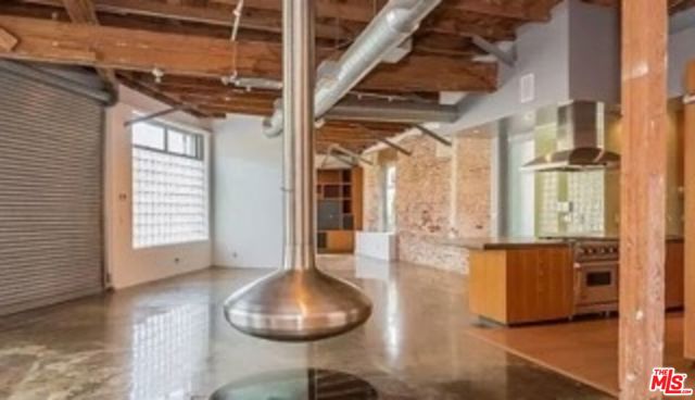 122 Mildred Avenue, Venice CA: https://media.crmls.org/mediaz/49dc1e9a-4c65-4596-b57e-b19cfeb5d075.jpg