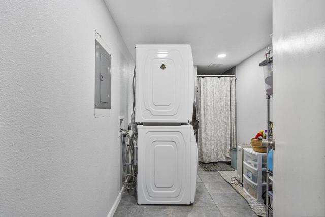 380 Hillside Road, San Juan Bautista CA: https://media.crmls.org/mediaz/49dc438f-26ab-47fb-a230-c1e9067f47d0.jpg