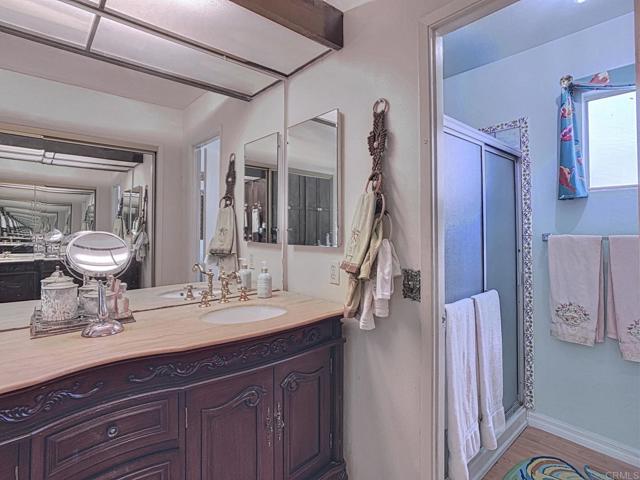 Image 40 of 61 For 2633 Windmill View Dr